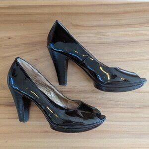 Sofft Black Patent Leather Open Toe Pumps
